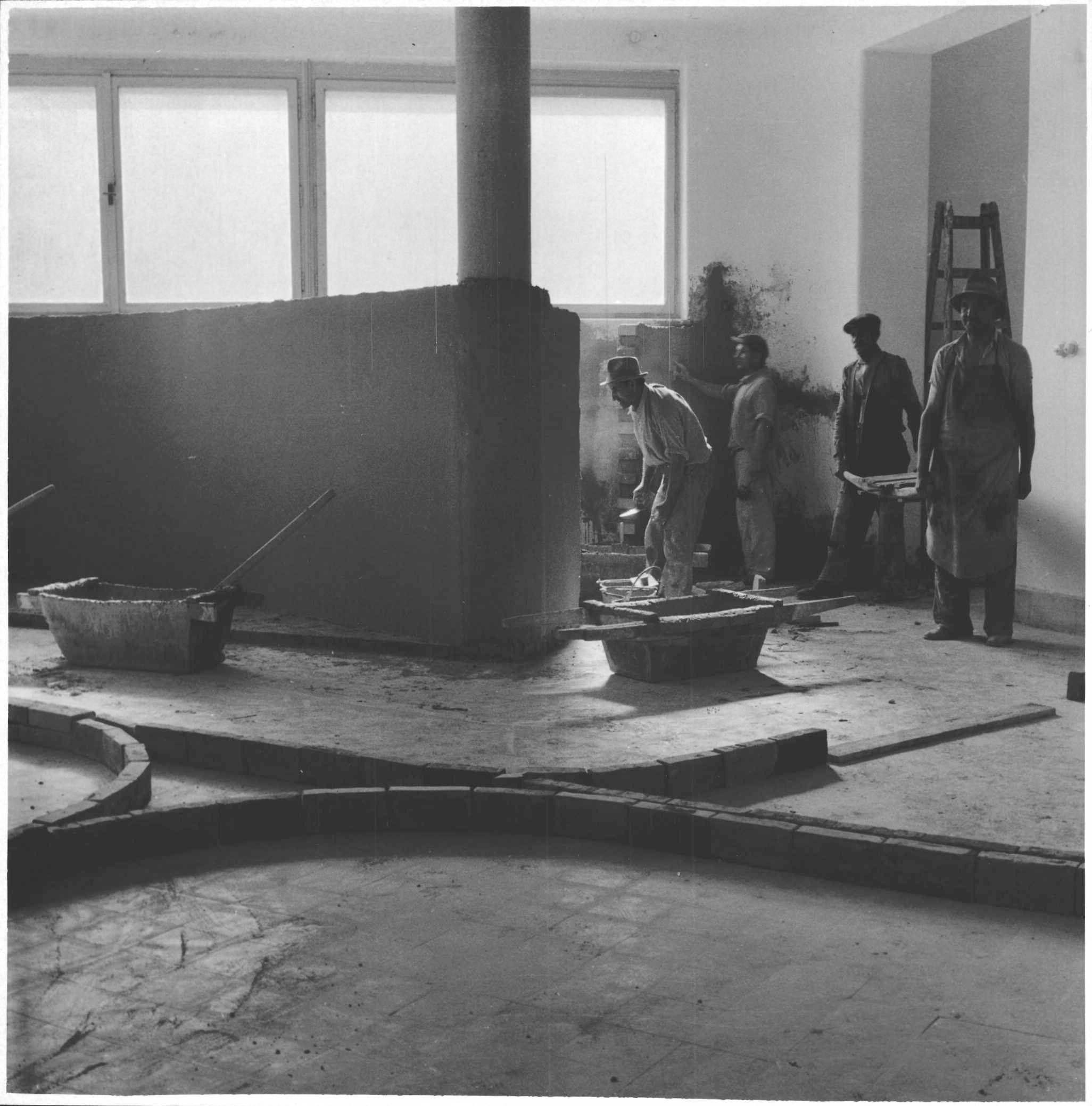 9. kép Kiállításépítés.jpg